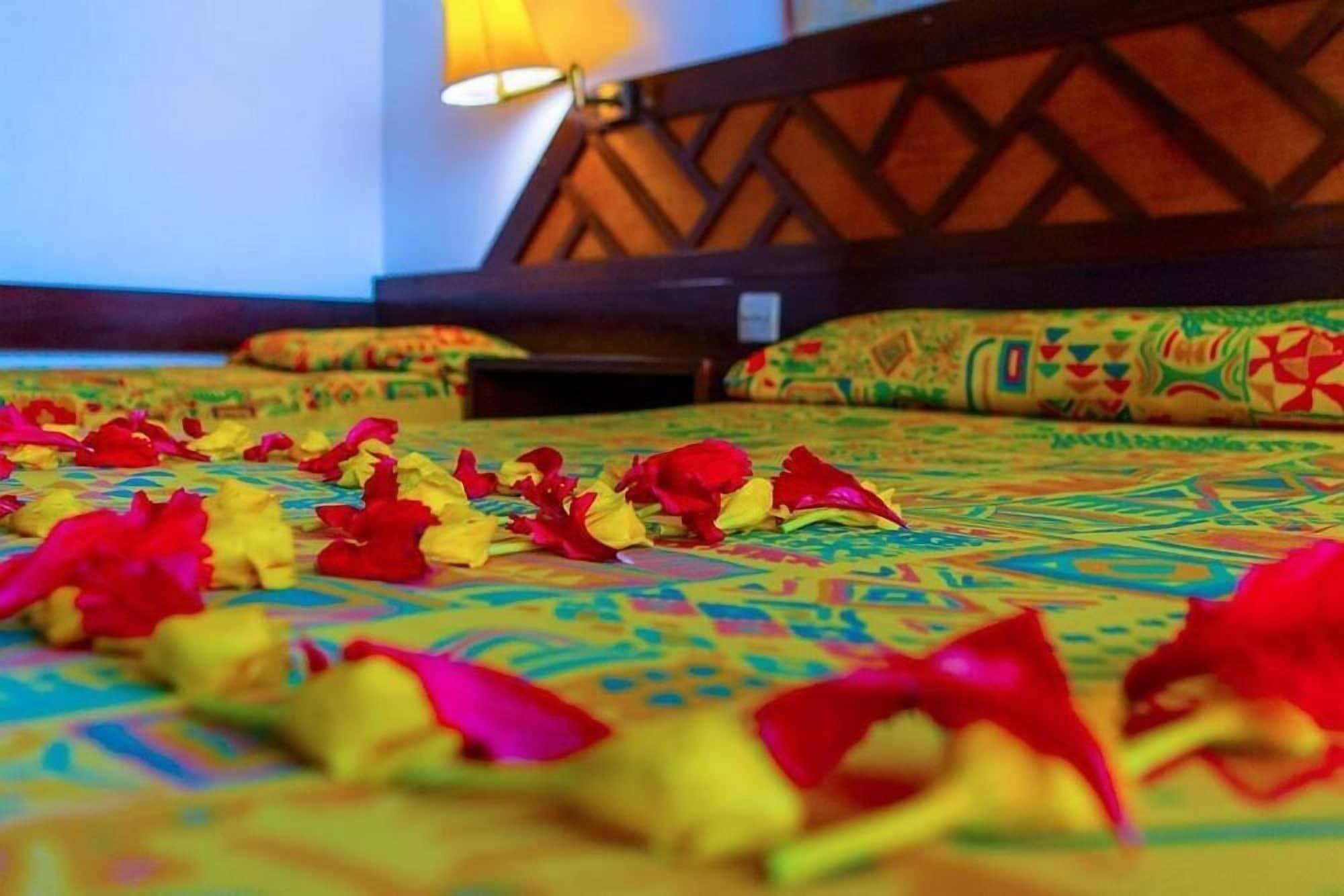 Mombasa Beach Hotel エクステリア 写真