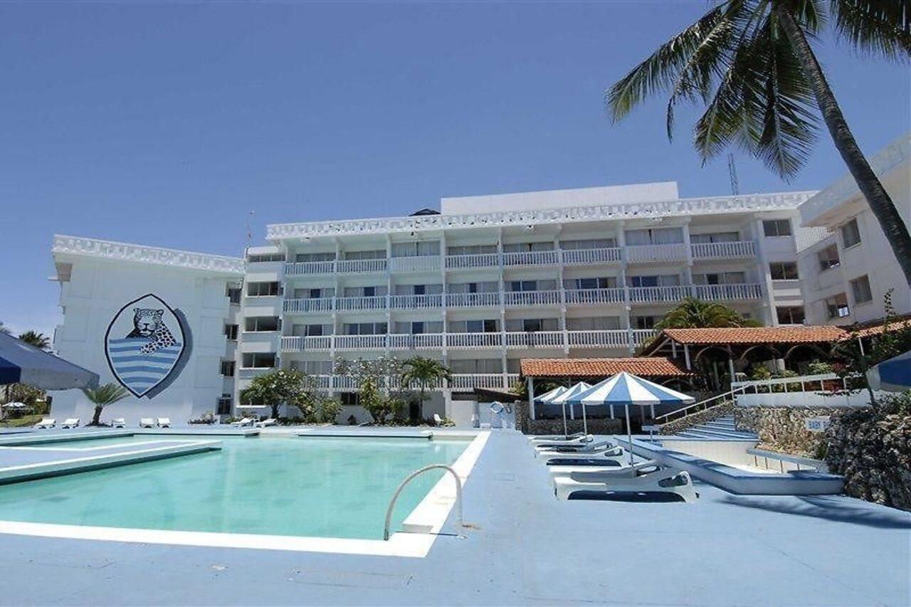 Mombasa Beach Hotel エクステリア 写真