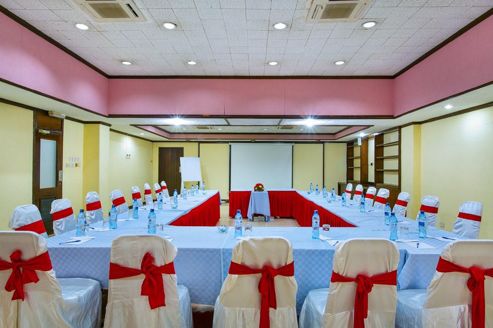 Mombasa Beach Hotel エクステリア 写真
