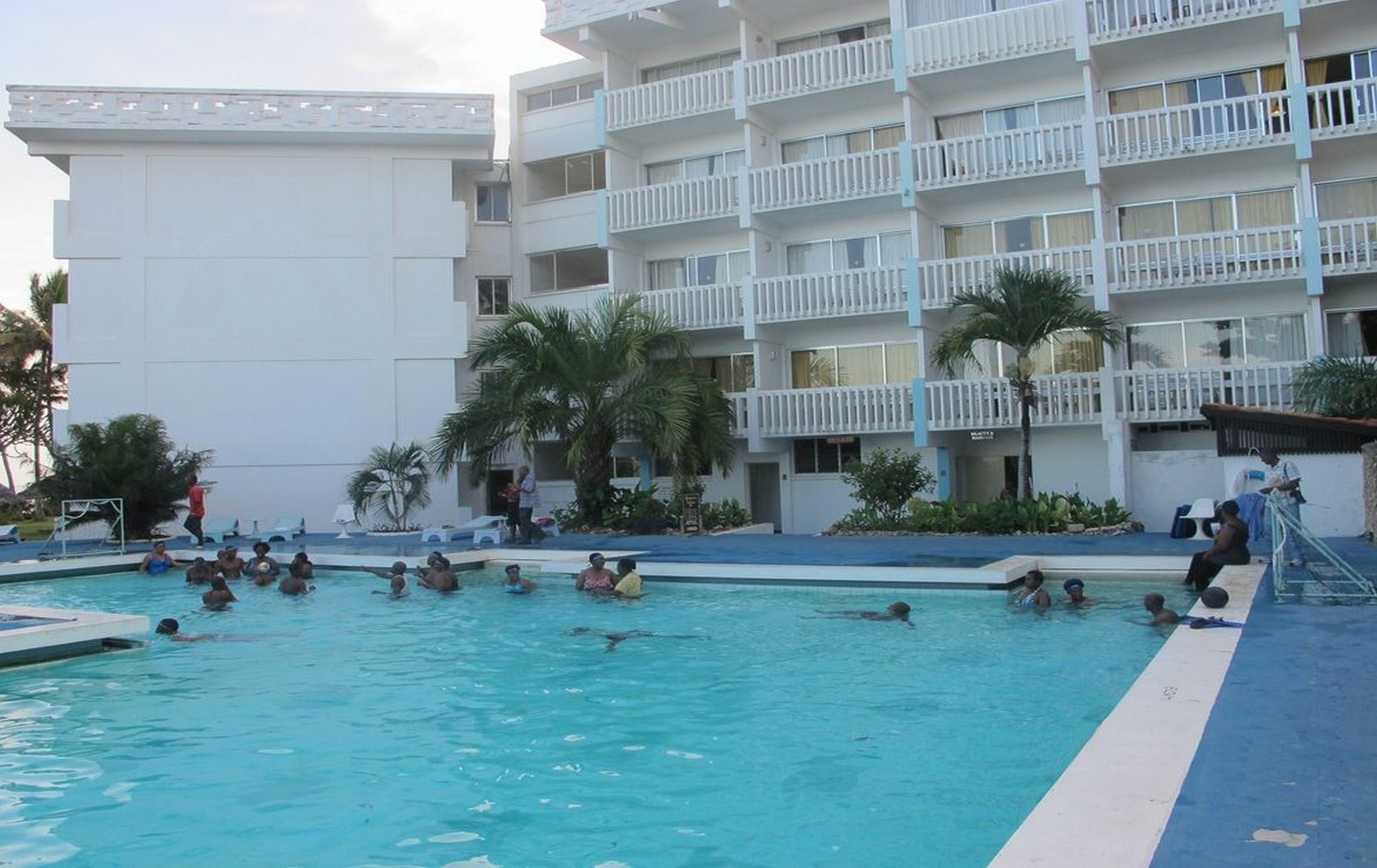 Mombasa Beach Hotel エクステリア 写真