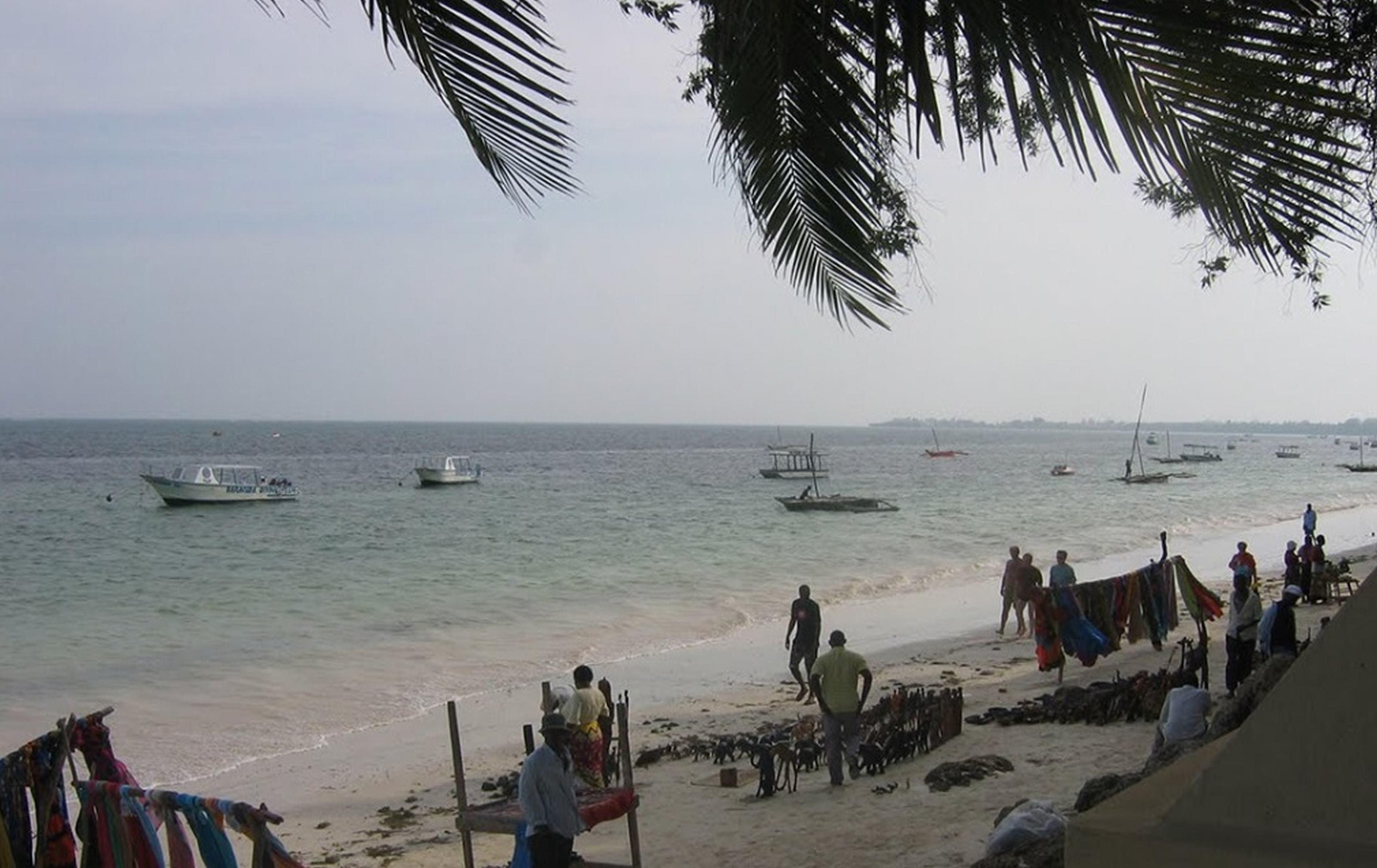 Mombasa Beach Hotel エクステリア 写真